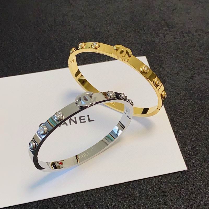 Chanel Bracelet 05yxs45